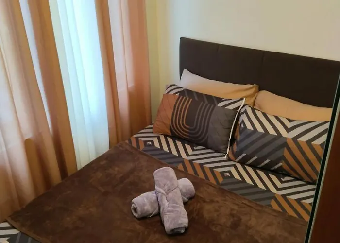 M Place Cassandra Staycation Affordable Budget Cozy With Fast Internet Connection That Feels Like Manila
