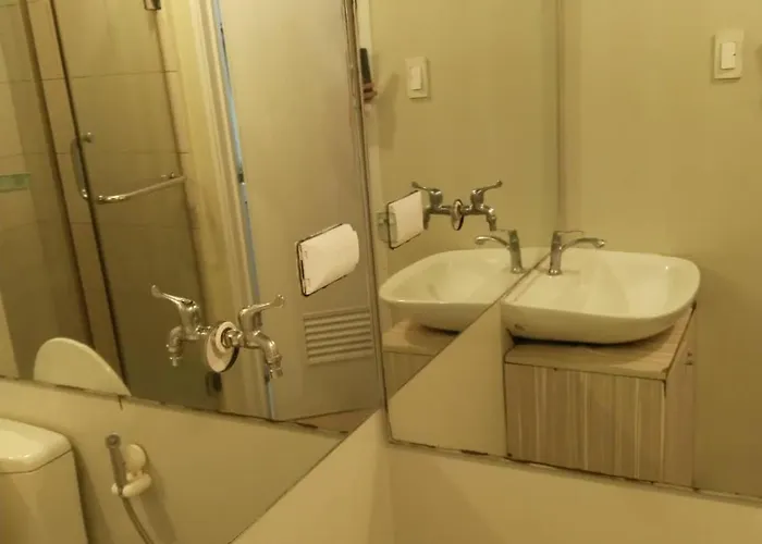 M Place Cassandra Staycation Affordable Budget Cozy With Fast Internet Connection That Feels Like *