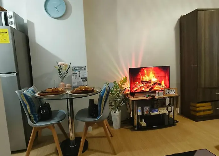 M Place Cassandra Staycation Affordable Budget Cozy With Fast Internet Connection That Feels Like Manila